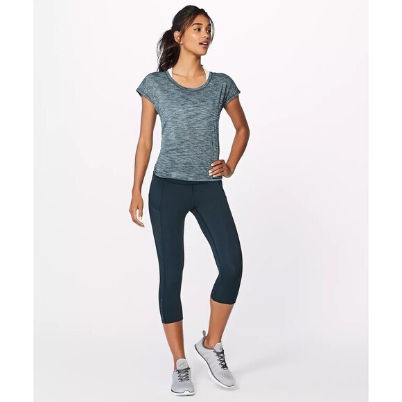 Lululemon Pants - Lululemon Fast Free Crop II *Nulux 19" Grey Eucalyptus Size 8